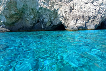 marathonisi  blue caves